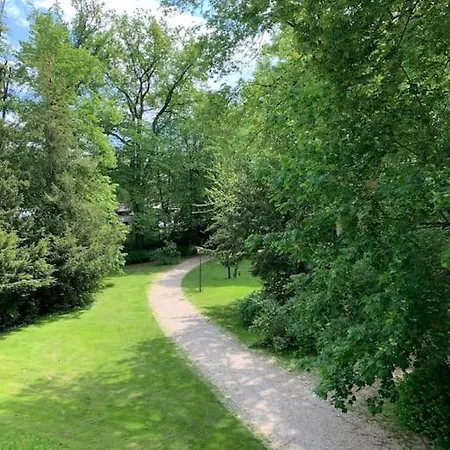 Lägenhet Parkblick - Balkon 77m2 *